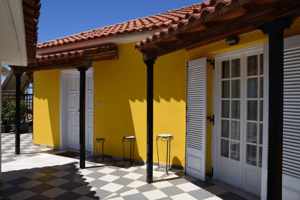 The Yellow Art Home Kalamata Exterior photo