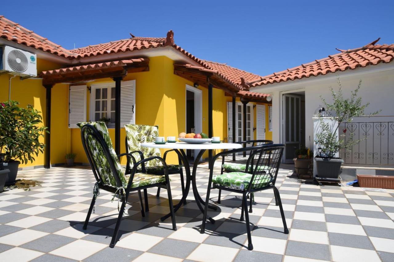 The Yellow Art Home Kalamata Exterior photo
